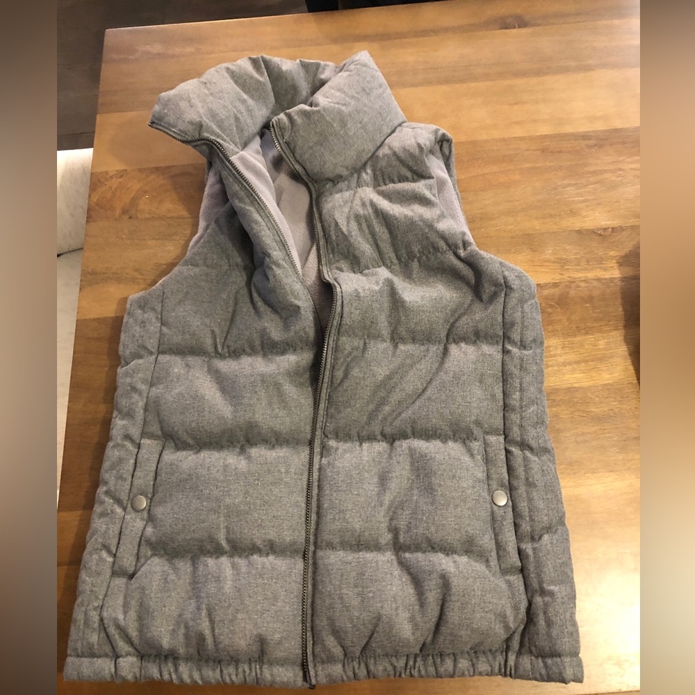 Women’s gray vest. Old Navy size XS.